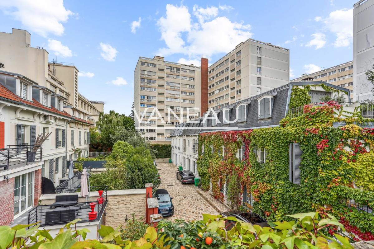 VAUGIRARD - Maison avec terrasse