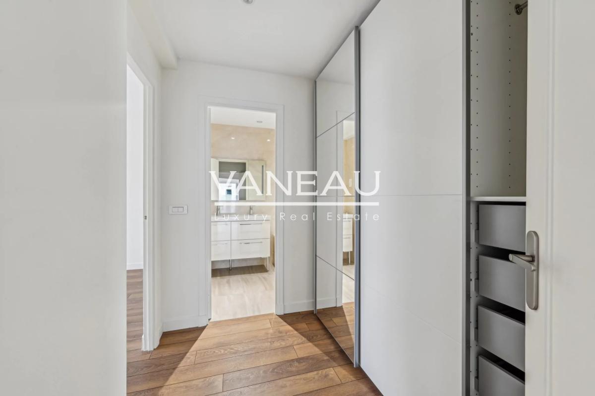 VAUGIRARD - VOLONTAIRES : Appartement familial avec balcon