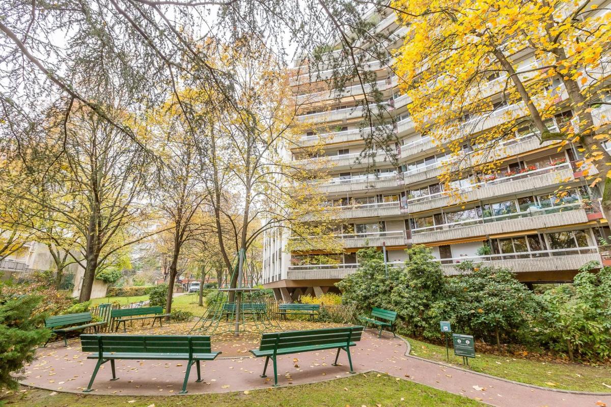 Paris 15e - Vente VIAGER Occupé Homme 77 ans