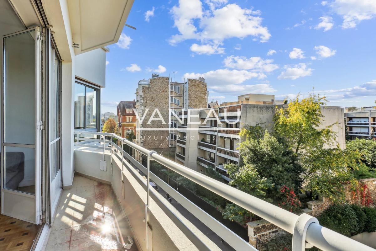 PARIS XVI - Molitor - Appartement très lumineux - Vue dégagée - 