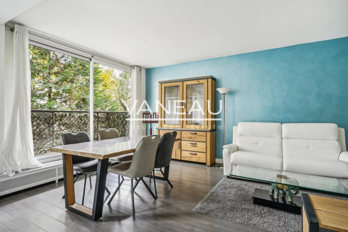 Neuilly - Appartement deux pièces en parfait état avec balcon