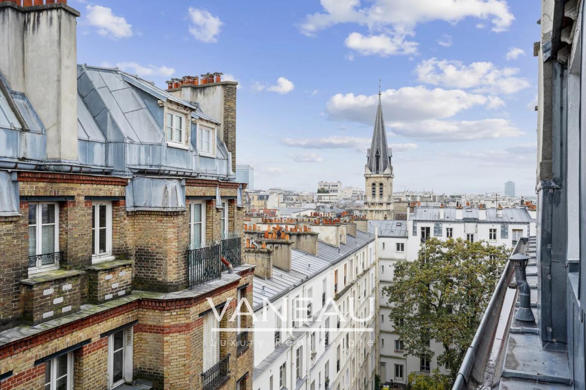 Mairie du XV ème – charmant studio vue toits de Paris.