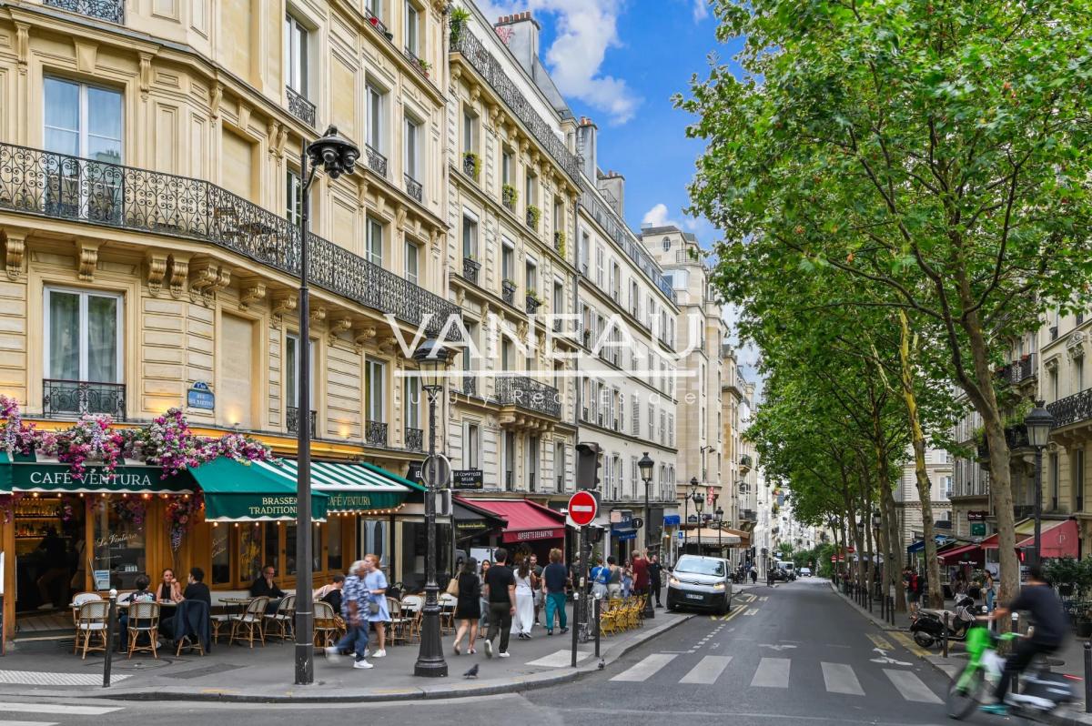 RARE - Paris IX - Saint Georges / Rue des Martyrs - Maison de vi