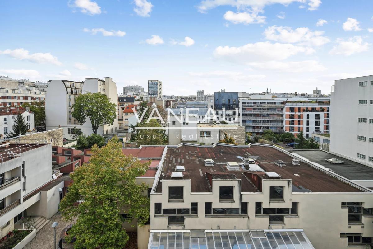 En étage avec ascenseur - Vue dégagée - Balcon