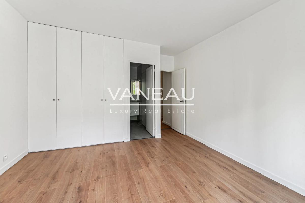 Appartement  refait à neuf - 5 pièces - 3 chambres - 4e étage - 