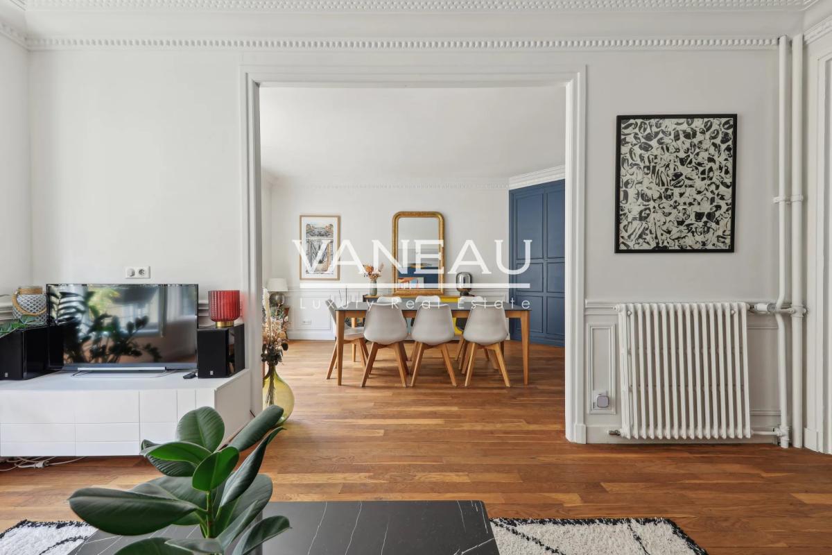 PARIS XV - Voie privée calme et résidentielle -  Bel appartement