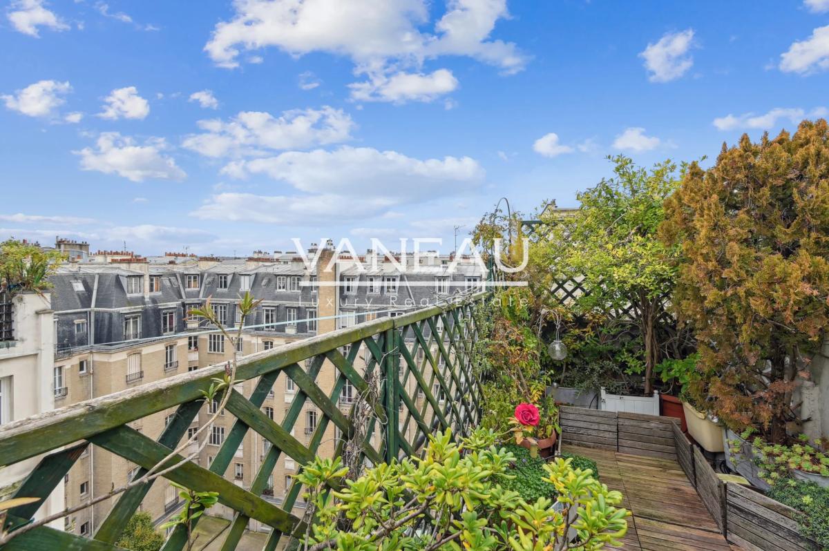 PARIS XVI - Auteuil Sud - Très beau deux pièces avec terrasse pl