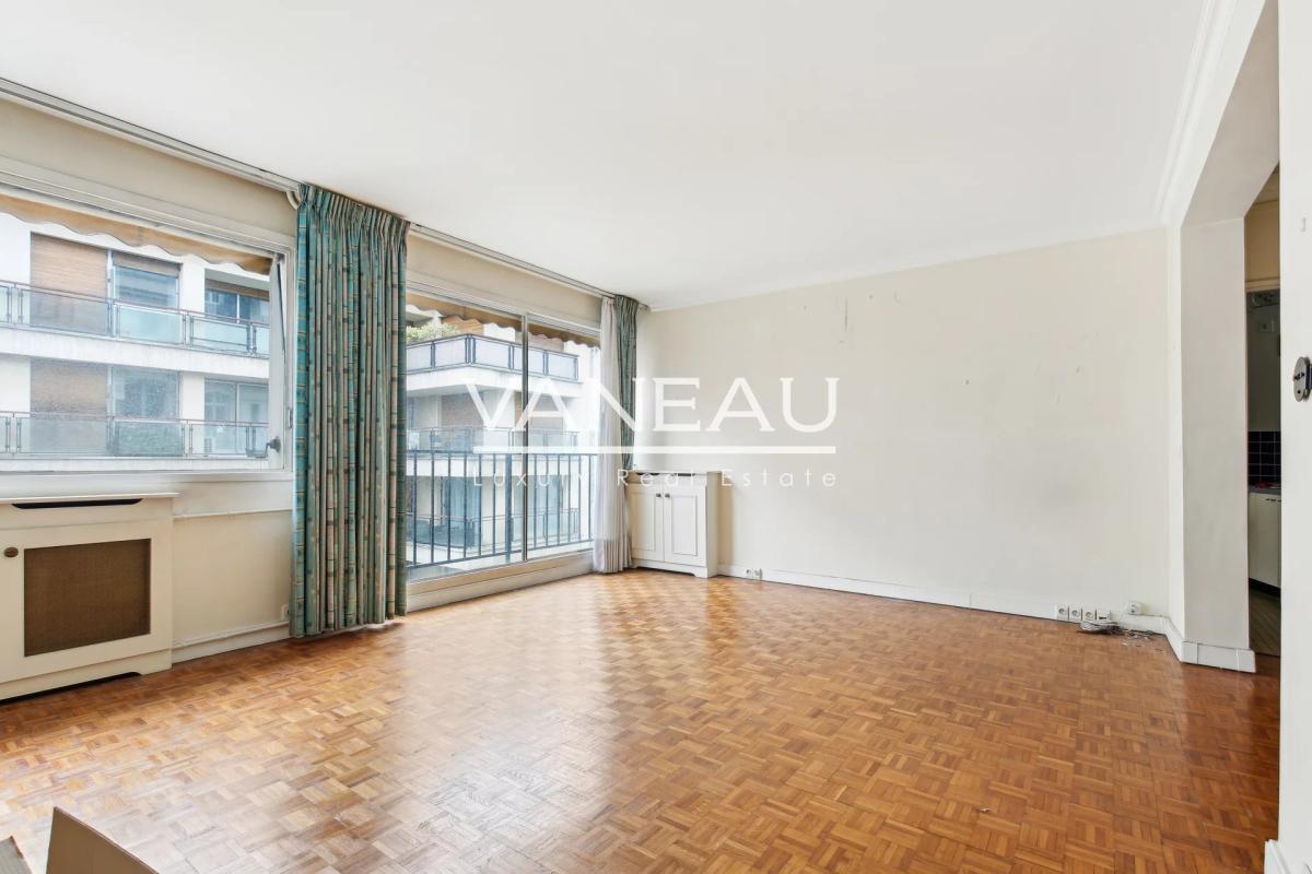 Place des États-Unis / Appartement à rénover