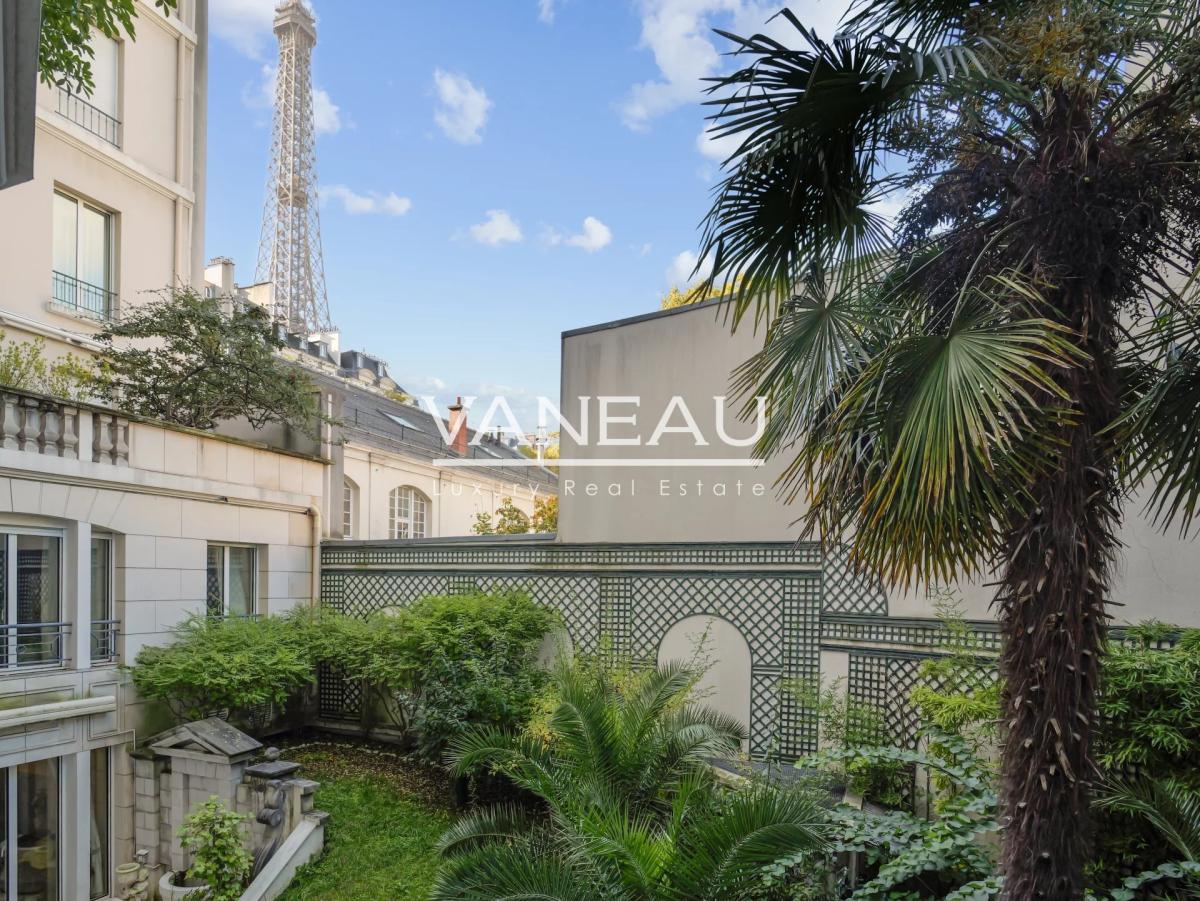 EXCLUSIVITE - NUE PROPRIETE - PARIS 7E SAINT DOMINIQUE - BOURDON