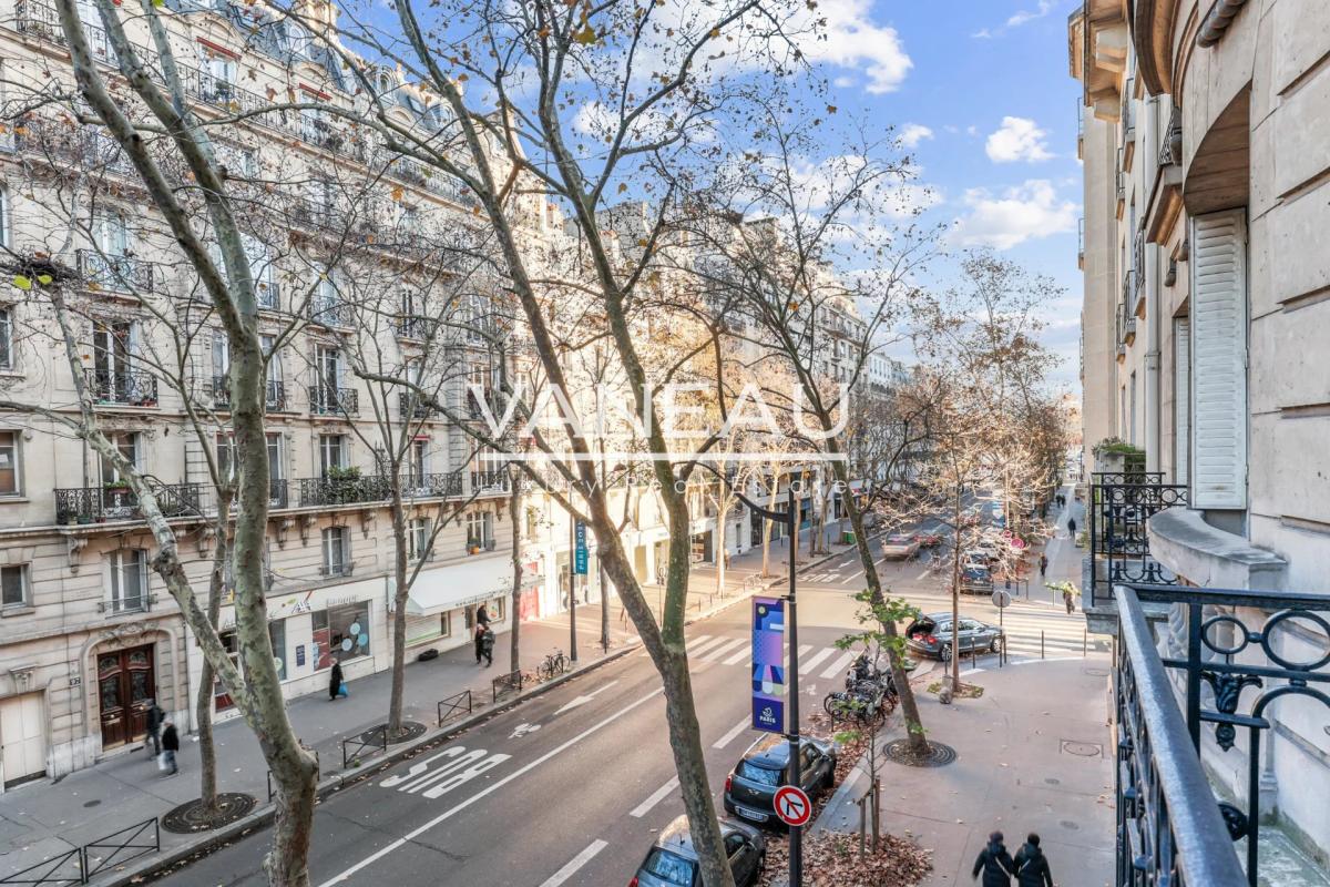 Bel Appartement Gros Caillou avec Balcons