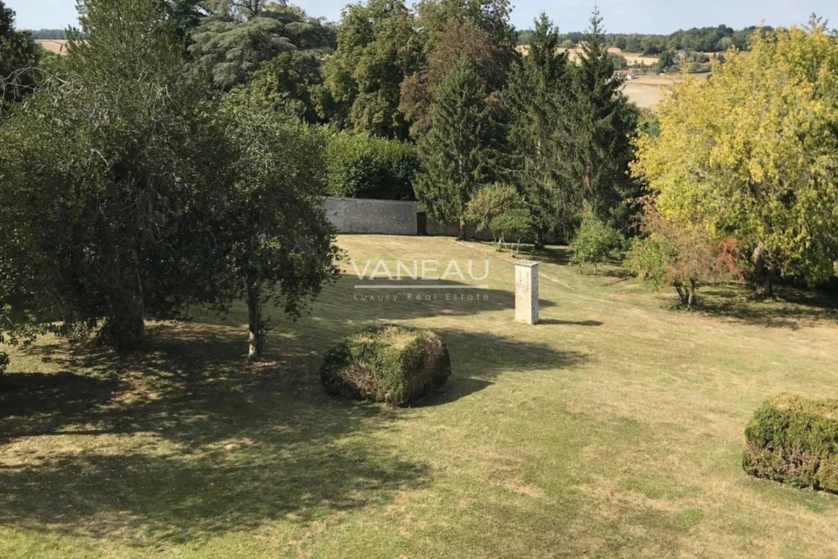 Magnifique Manoir du XVIIIe siècle dans un cadre idyllique -