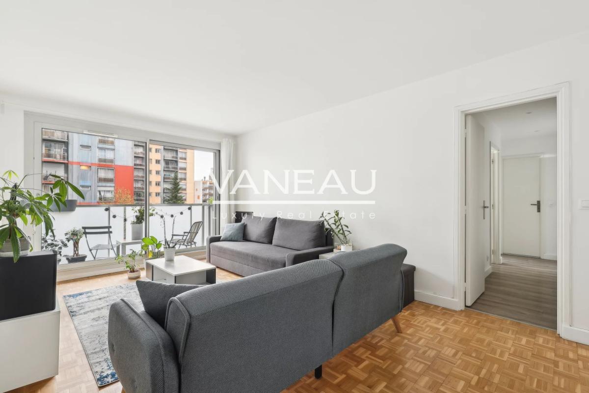 Au coeur du 19ème Arr. - Appartement rénové lumineux 2 chambres 