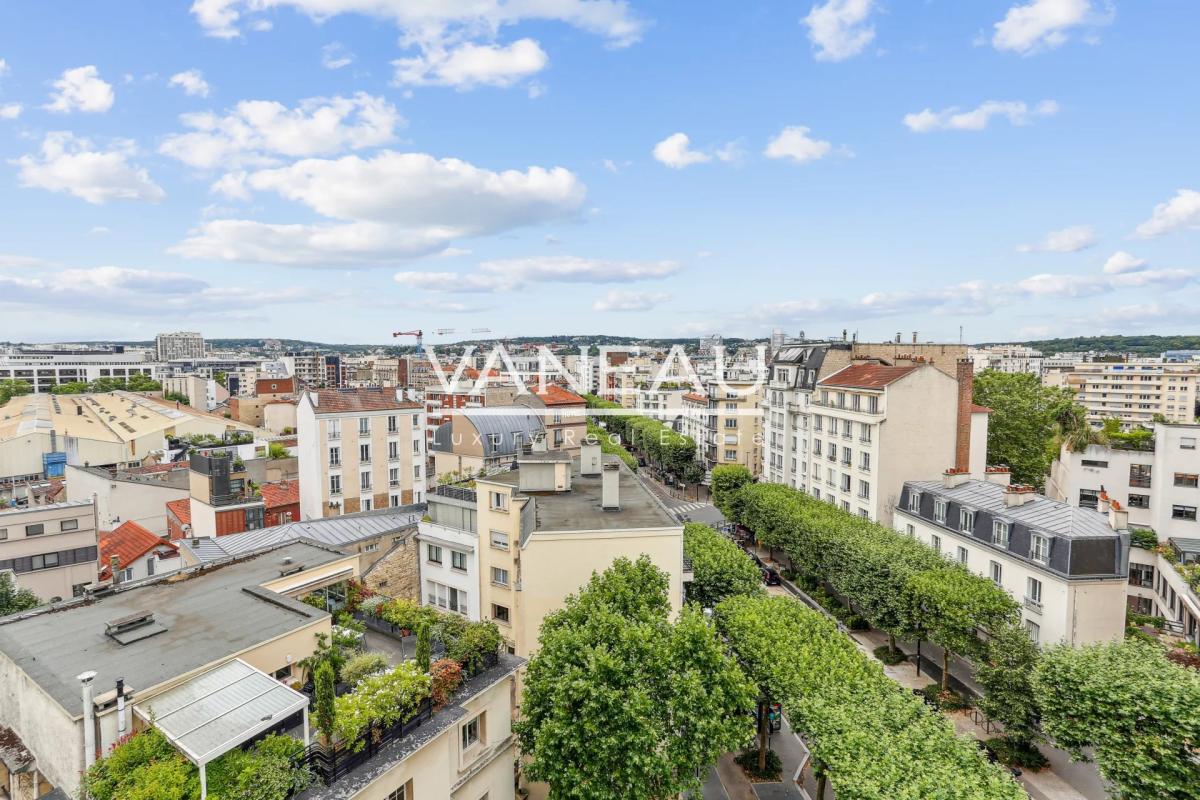 En étage - Asc - terrasse - Vue dégagée