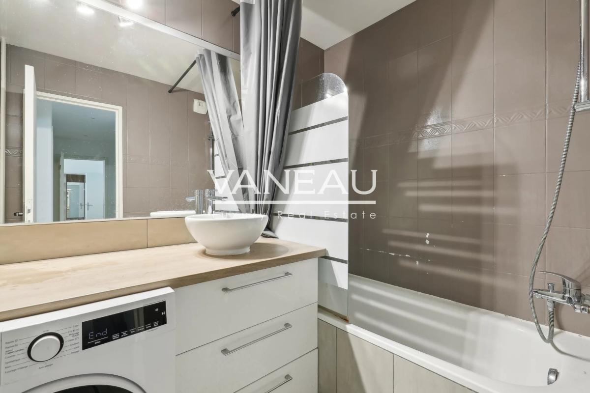 Au coeur du 19ème Arr. - Appartement rénové lumineux 2 chambres 