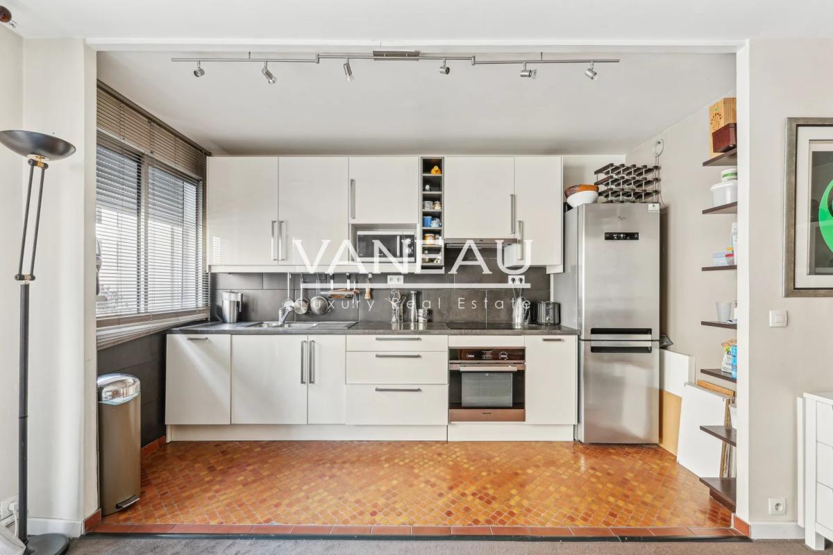 Montparnasse - Appartement deux pièces avec balcon