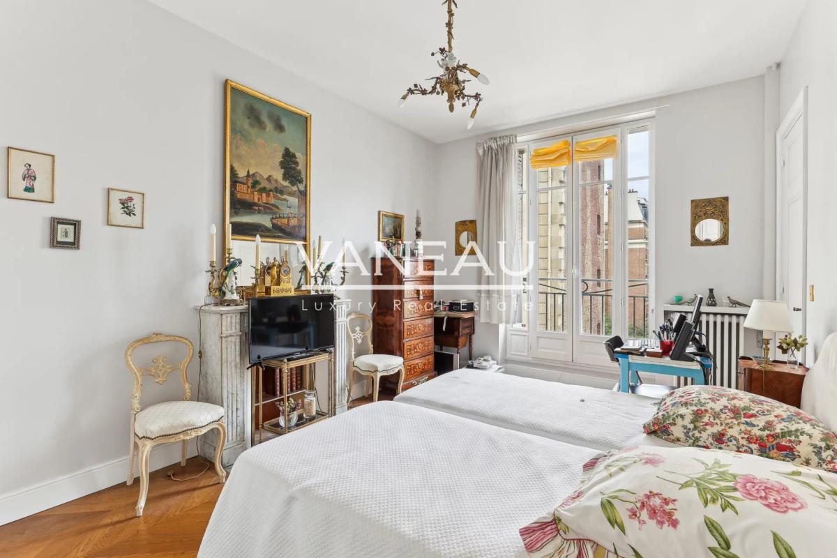 Exclusivité-Neuilly-Bois-100 m²-4ème étage-2 chambres