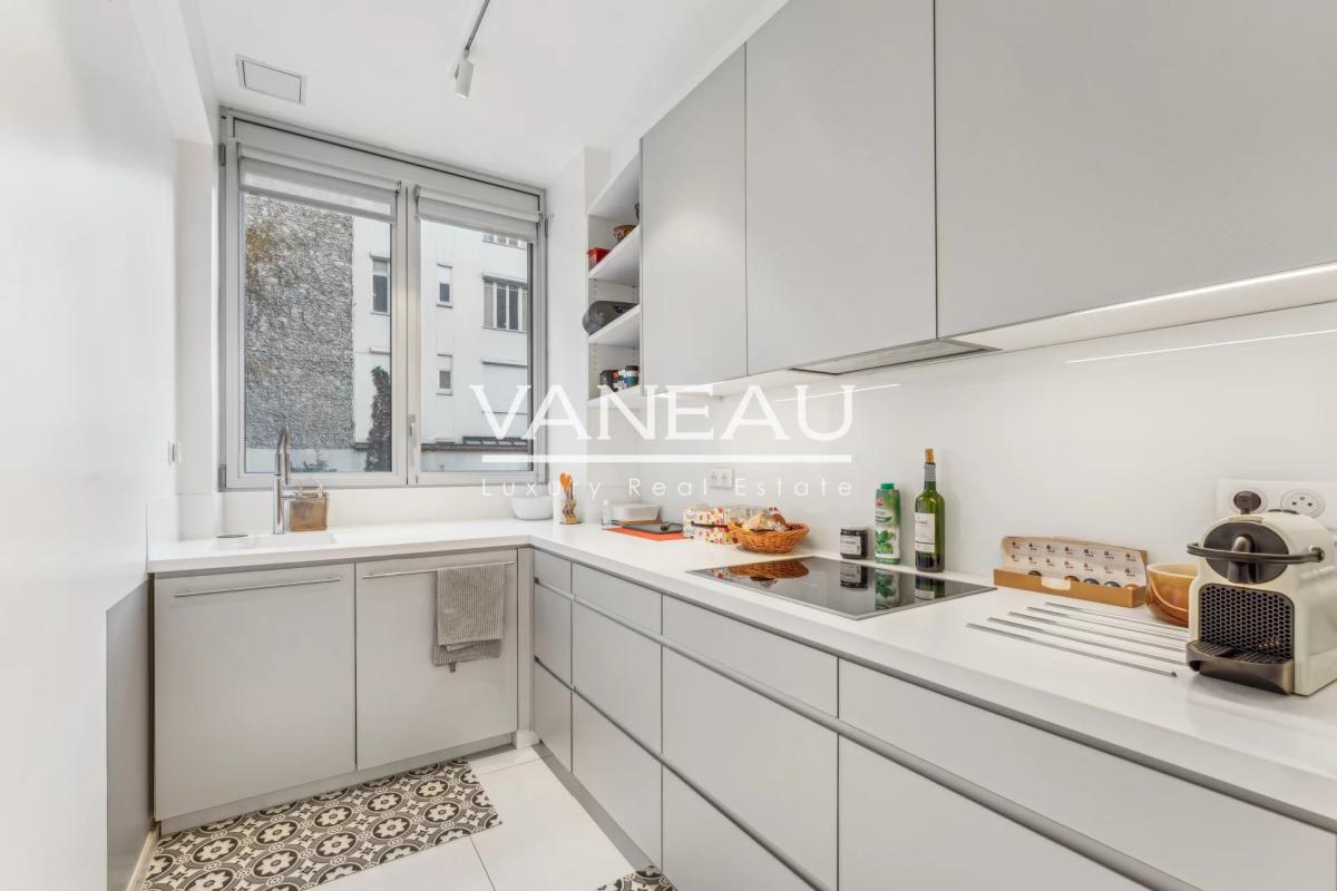 Victor-Hugo appartement 130 m² traversant Est/Ouest sur jardin