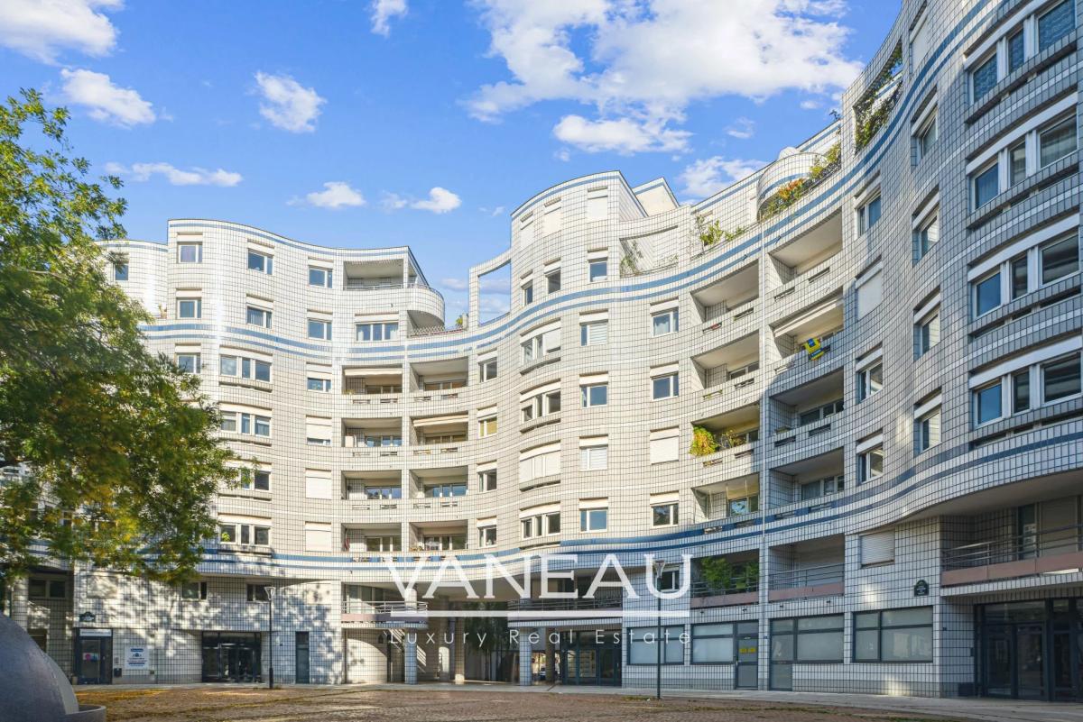 Appartement moderne en étage élevé avec balcon et 3 chambres