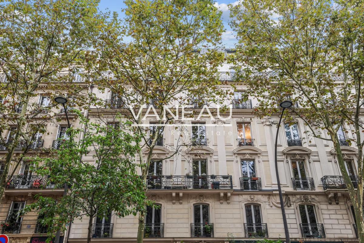 Paris IXe - Appartement familial de standing -