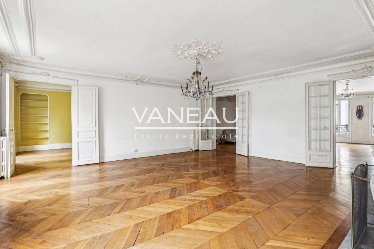 Paris IXe - Appartement familial de standing -