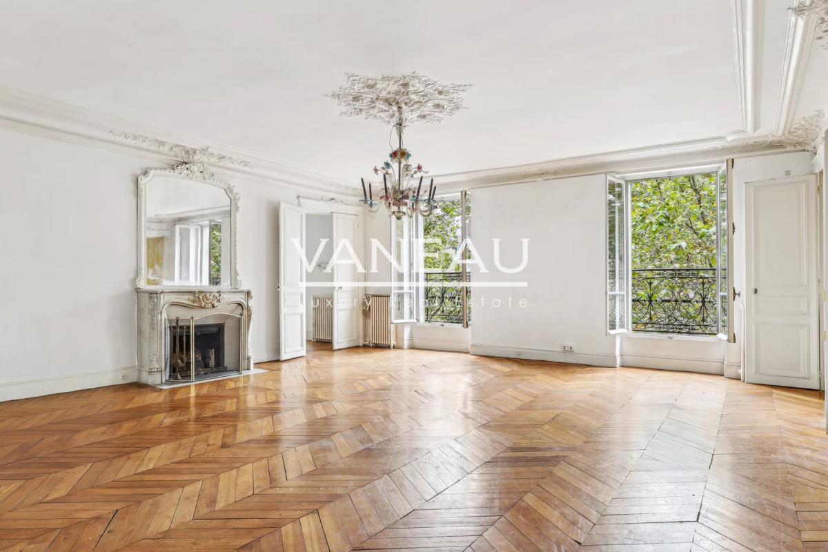 Paris IXe - Appartement familial de standing -