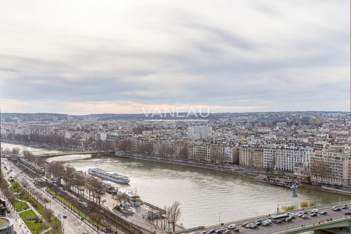 GRENELLE - FRONT DE SEINE - AVEC VUE