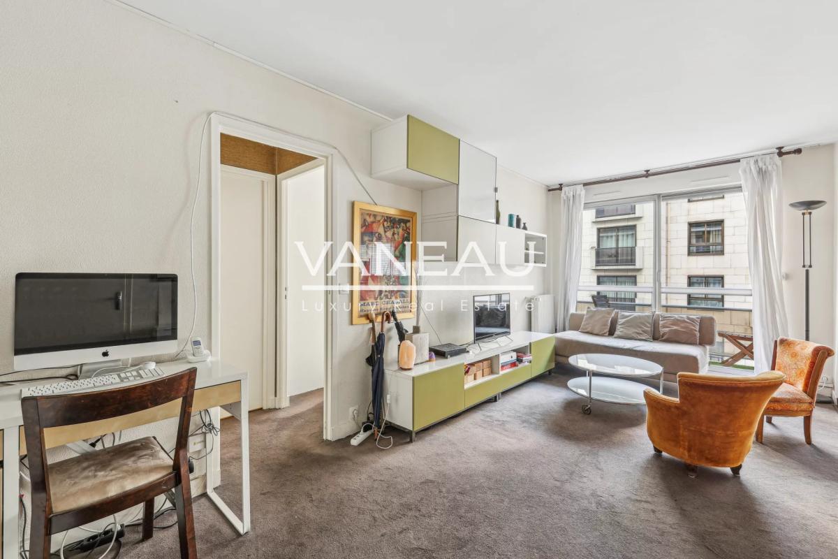 Montparnasse - Appartement deux pièces avec balcon