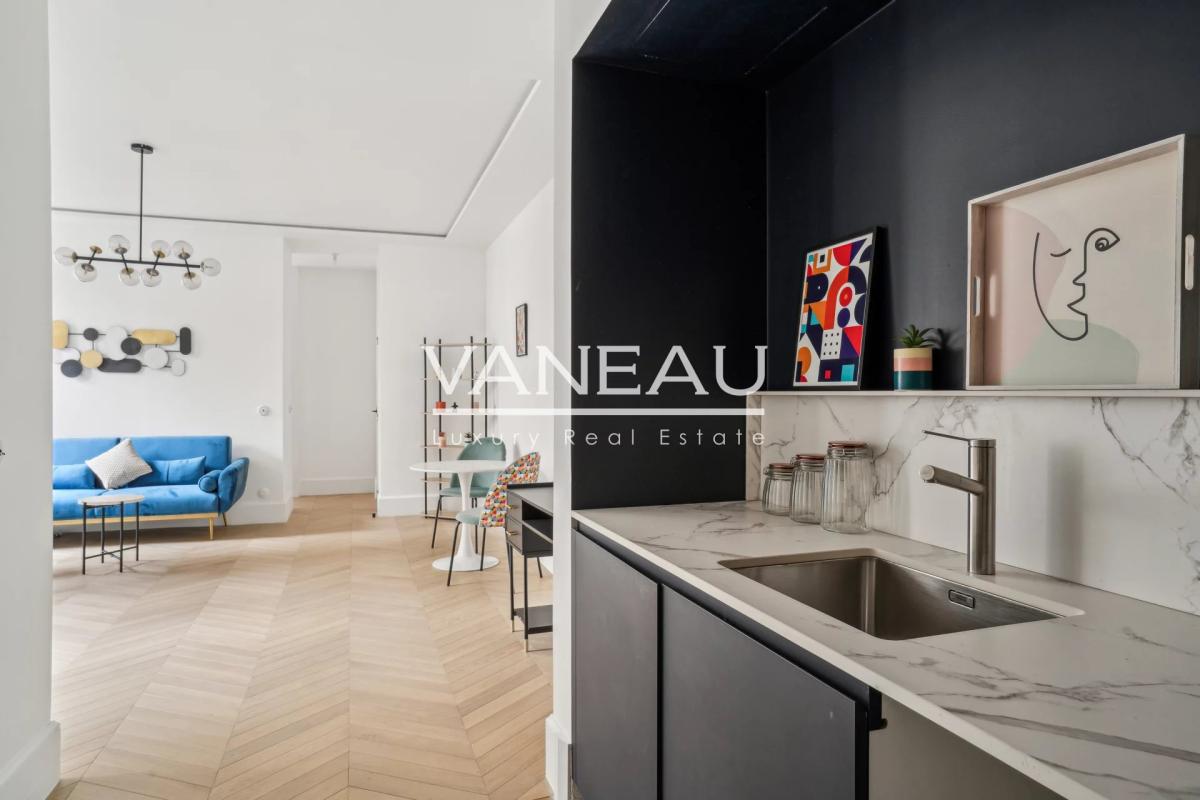 Paris 6 - Saint-Sulpice/Cherche Midi - élégant pied à terre en p