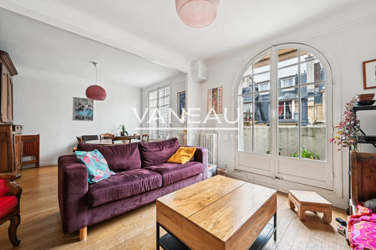 Bir Hakeim/Dupleix - Appartement en étage élevé avec balcon