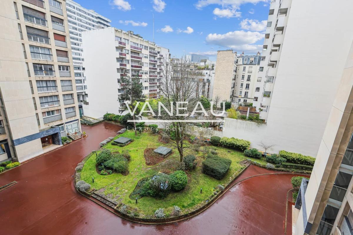 Appartement  fonctionnel - Balcon - Parking