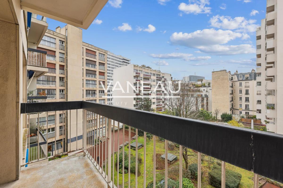 Appartement  fonctionnel - Balcon - Parking