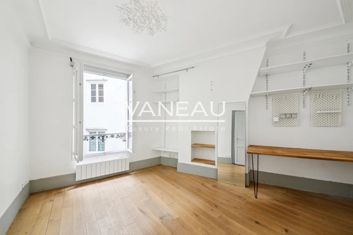 PARIS XVIIIe - Village Ramey - Bel appartement de 2 pièces  -