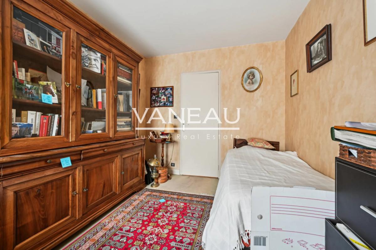 Élégant appartement 5 pièces à Paris 15ème