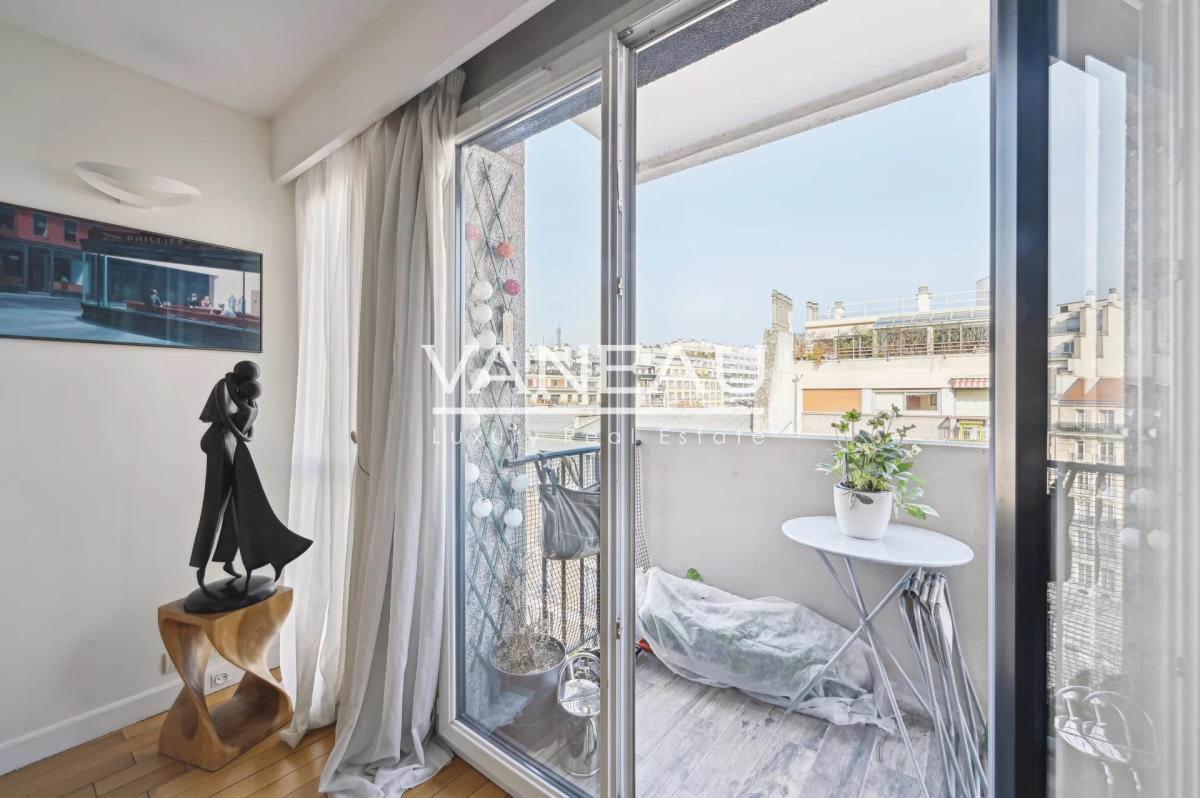 PARIS XVème  - SAINT-LAMBERT - Bel appartement familial en étage