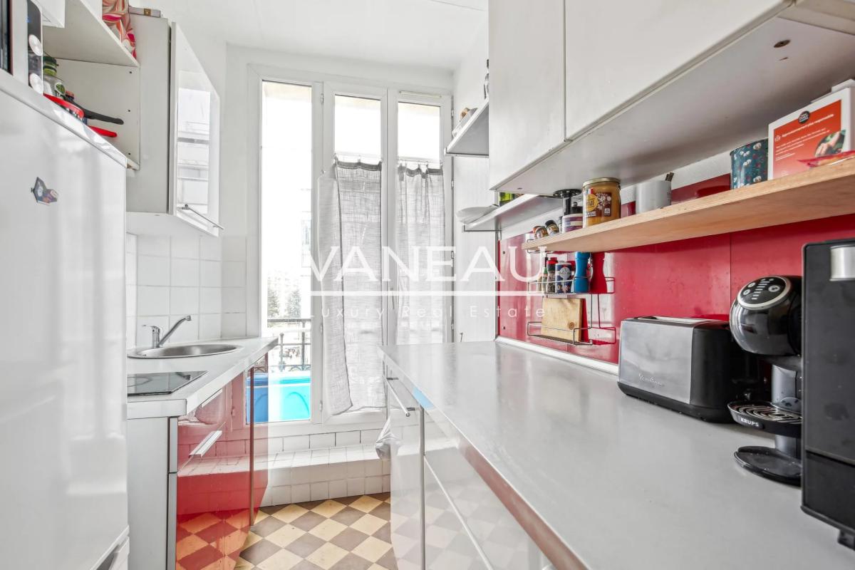 NEUILLY - 2 pièces - 38m² - 3e étage avec ascenseur