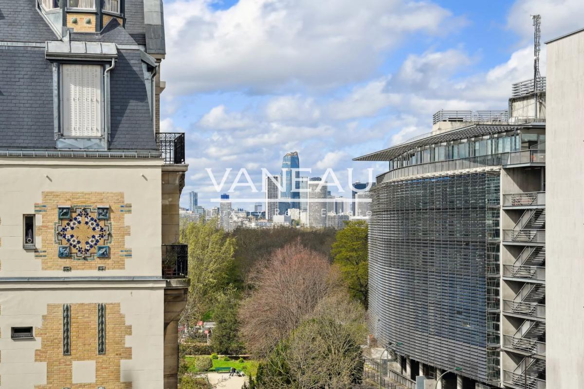 Paris XVIe - rue de Longchamp - Flandrin. Superbe appartement en