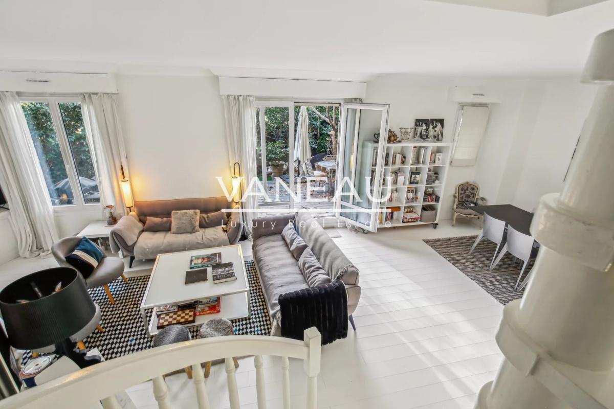 Paris XVIe - Georges Mandel Duplex familial avec jardin privatif