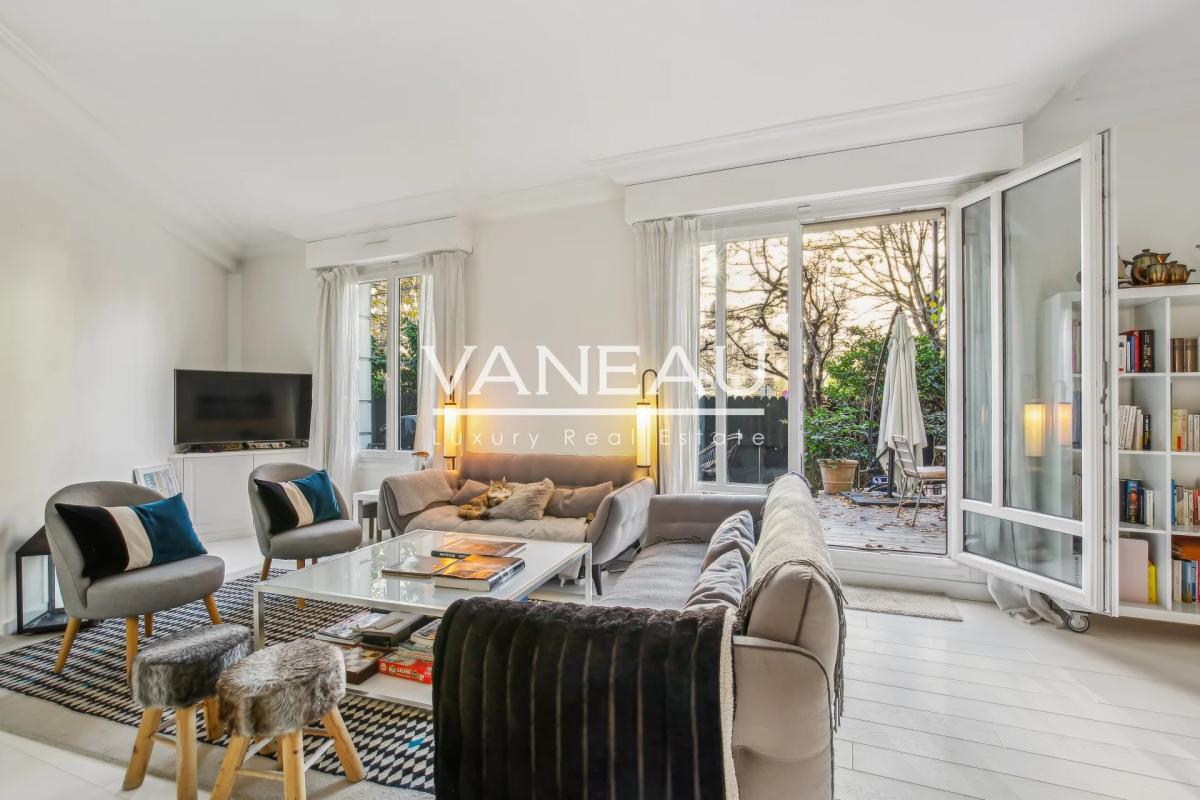 Paris XVIe - Georges Mandel Duplex familial avec jardin privatif