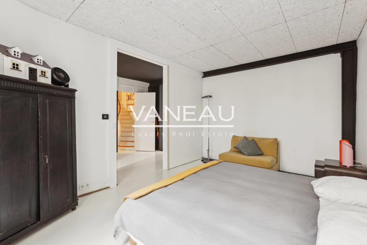 Paris Xe - Magnifique duplex avec balcon -