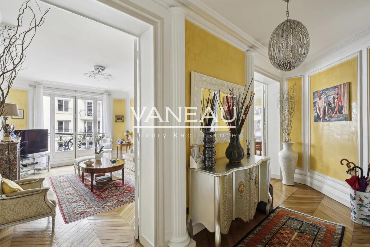 PARIS  XVIe - Muette - Bel appartement - Deux chambres - Parfait