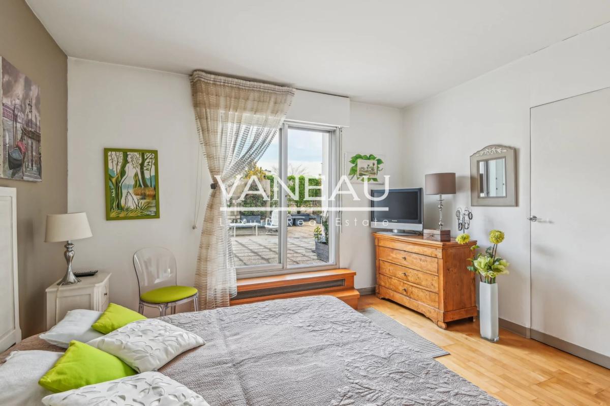 EXCLUSIVITE - NUE PROPRIETE SUR  2 TETES  - BOULOGNE-BILLANCOURT